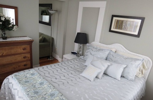Southwest Harbor Hotel | Cafe Drydock & Inn