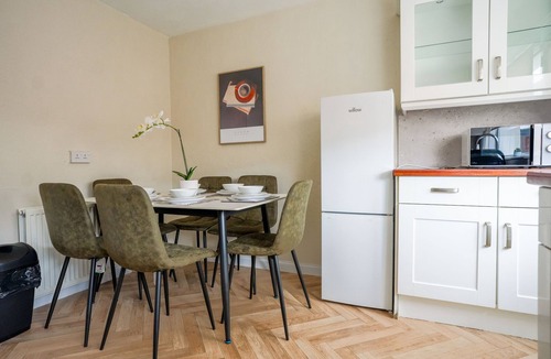 Livingston House | Caledonia Luxe Stays Short Lets Agency Livingston