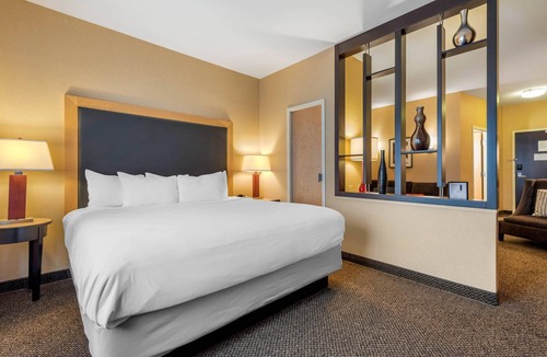 Uniontown Hotel | Cambria Hotel Akron - Canton Airport
