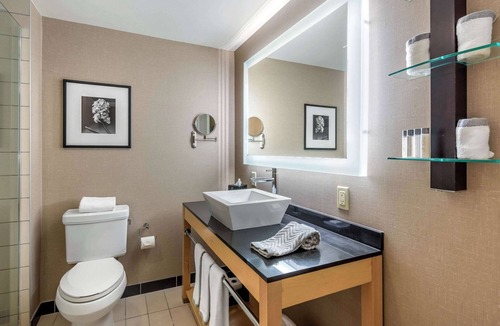 Uniontown Hotel | Cambria Hotel Akron - Canton Airport