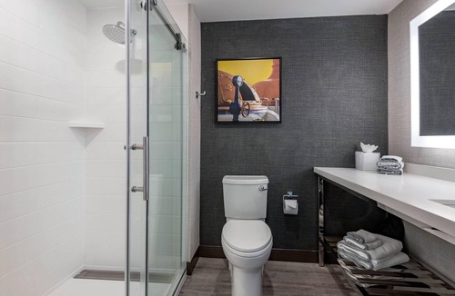 East Bayside Hotel | Cambria Hotel Portland Downtown-Old Port