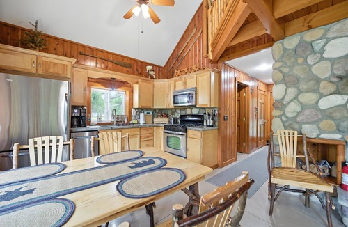 Grayling Resort | Camp Cedar Resort: Three home resort*Sleeps 11*On Manistee River