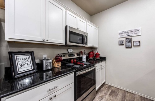 North Overton House | Campus Cove - 3 BR/3 BA - Walk to Tech