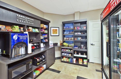 Wayne Hotel | Candlewood Suites Indianapolis Airport by IHG