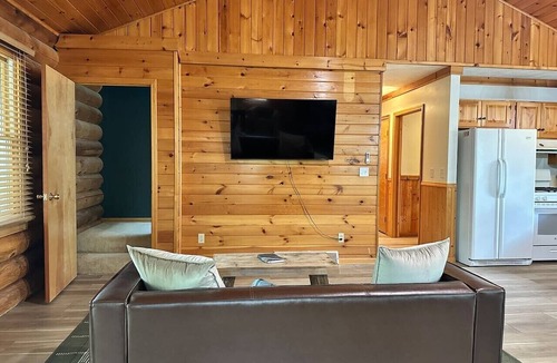 Fife Lake House | Cannon Creek Cabin - Hot Tub & Pet Friendly