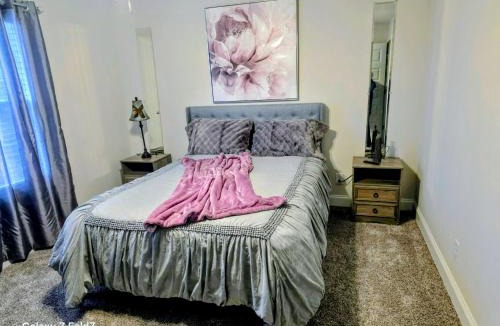 Clarksville House | Canyon View Court in The Boulders