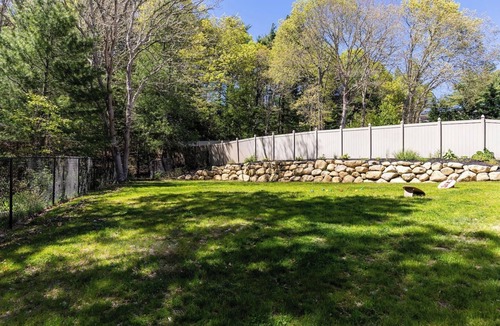 East Falmouth House | Cape Cod 3BR Cozy Retreat: Best Value for Fall Weekends