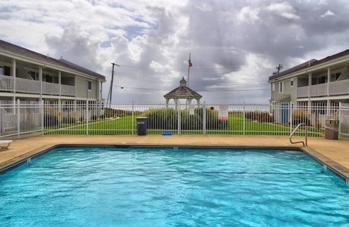 Mara Vista Condo | Cape Cod Beachfront, One Bedroom Condo, Falmouth,MA Available July 10,- 17, 2026