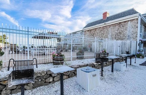 Falmouth Heights Apartment | Captain's Quarters Resort Oceanfront suite, beautiful ocean view