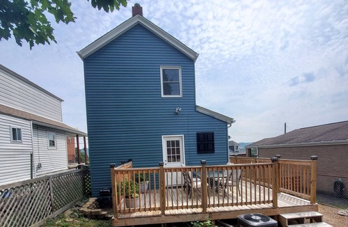 Carnegie Cottage | Carnegie Cottage - Close to City and Busway!