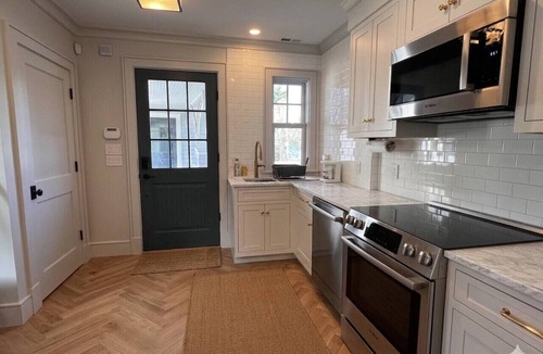 Sharon House | Carriage House on Lake Massapoag