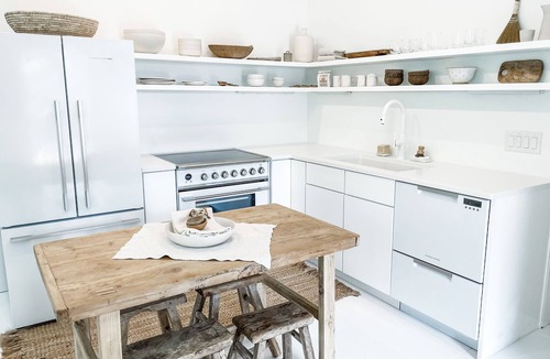 Forest District House | Carriage house, 3 blocks to beach & Seaside