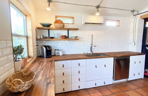 Marfa House | Casa Verde Charming Adobe 3-bedroom 2-bath house with yard in Marfa