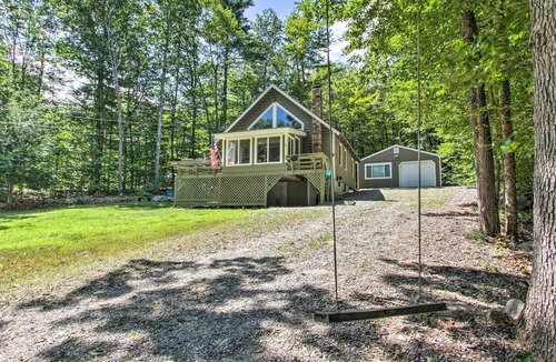 West Poland Cabin | Casco Cabin on Thompson Lake w/ Fire Pit & Deck