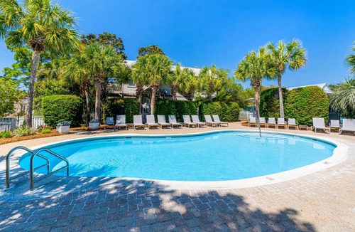 Cassine Village Condo | Cassine Station by Panhandle Getaways