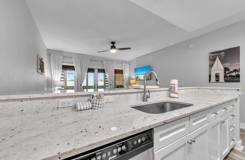 Cassine Village Condo | Cassine Way 303 - Seagrove + Sunsets