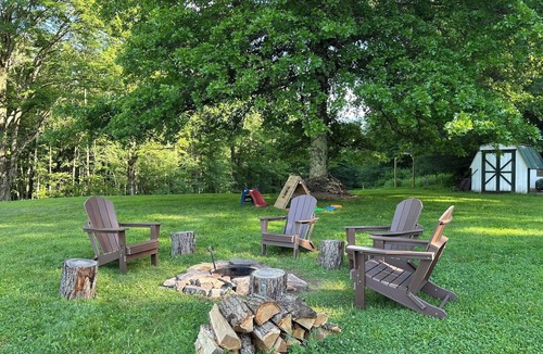 Coudersport Cottage | Cassio’s Cottage - A private, cozy little place under PoCo’s dark skies