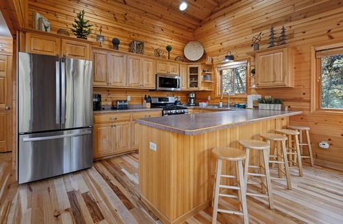 Friendship Cabin | Castle Rock Lake,30 miles to Dells,Fireplace,Games