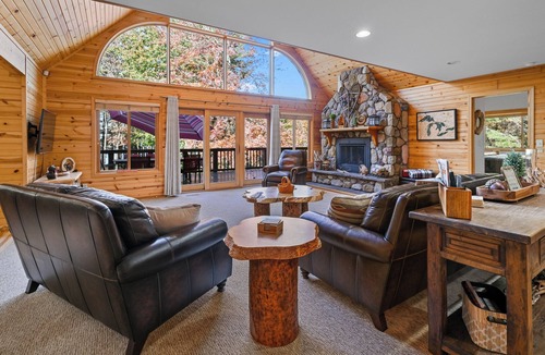 Friendship Cabin | Castle Rock Lake,30 miles to Dells,Fireplace,Games