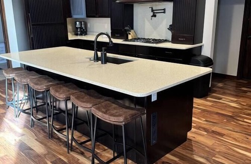 Mauston House | Castle Rock Lake Family Retreat, Sleeps 20