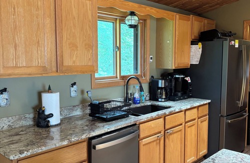 Necedah House | Castle Rock Lakefront Getaway/5BR/Sleeps 10 + Fire Pit