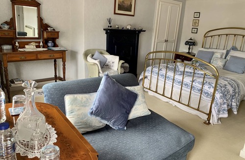 South Charlton House | Castle View Guest House