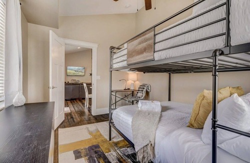 Colorado Springs House | Cathedral Grove! Guesthouse w BBQ Fire Pit Balcony