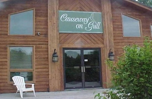 Lake Shore Resort | Causeway On Gull - Spacious 1 Bedroom W/Kitchenette