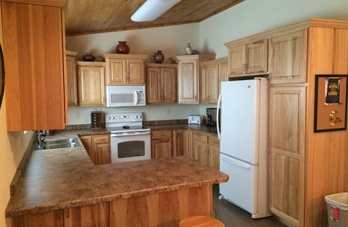 Duluth Cabin | Cedar Creek Retreat! Pet Friendly & 25 minutes away from Duluth