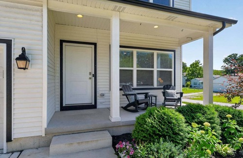 Cedar Lake House | Cedar Lake 4br Home For 8 W/Lake Views 4 Bedroom Home
