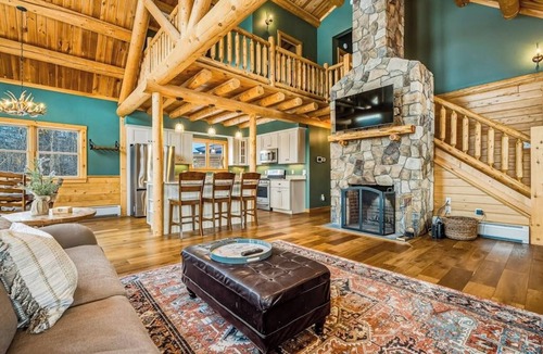 Rumford Center House | Cedar log home w/large deck, game room, views & skiing nearby