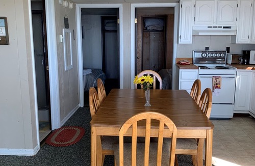 Prudenville Cottage | Cedar Oaks Lakeside Resort - Houghton Lake - Formally Ohana/Riviera Resort.