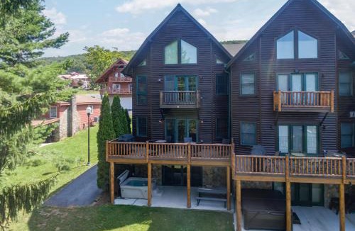 McHenry House | Cedar Shores Villa #06