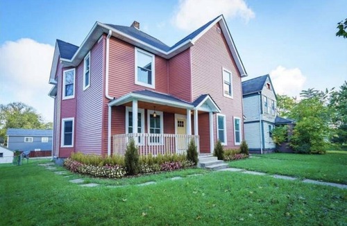 Near Eastside Apartment | Centerpoint BnB