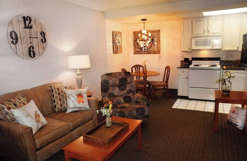 Historic Southwest Hotel | Centerstone Plaza Hotel Soldiers Field - Mayo Clinic Area