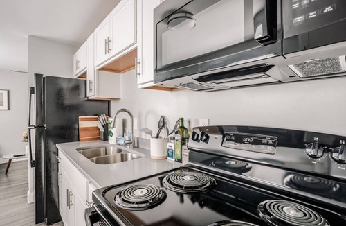 Norwood Apartment | Central 1B Apt Close to UC Hospitals, Xavier, DT