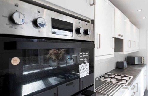 North Bitchburn House | Central Bishop - 4 Beds, Games Room, Secure Parking