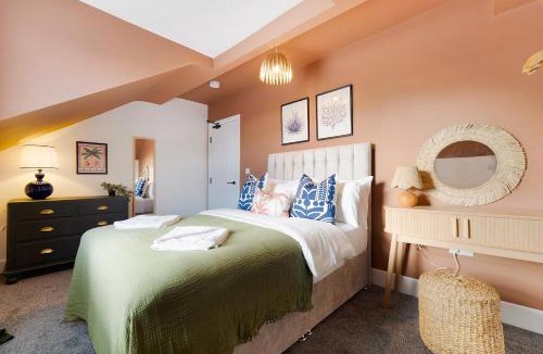 Hartlepool House | Central Hartlepool 2BR Retreat Sleeps 3 by Stay With Us