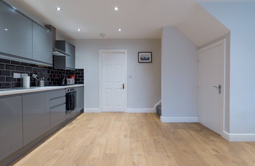 Newcastle-upon-Tyne House | Central large 3 bedroom home