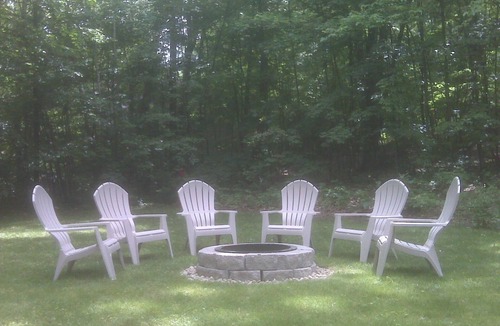 Traverse City House | Central Location! Relax at this Restful Retreat 10-15 from Downtown