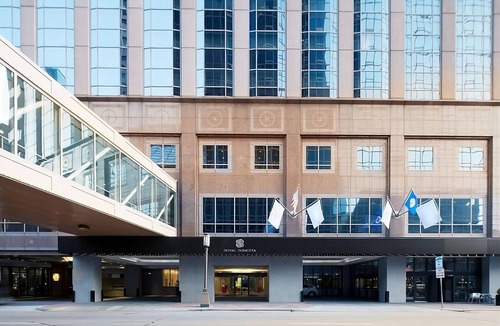 Downtown West Hotel | Central Location, Stunning Views, 3 Modern Units, Near Target Center!