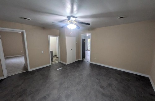 Robinson House | Centrally Located 2-bedroom house in Robinson
