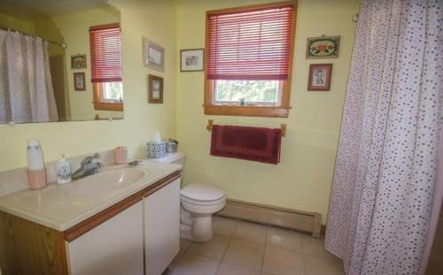 North Truro House | Centrally Located Spacious 3 Bedroom