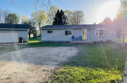 Trenary House | Centrally Located. With in 35 miles from Escanaba, Marquette and Munising.