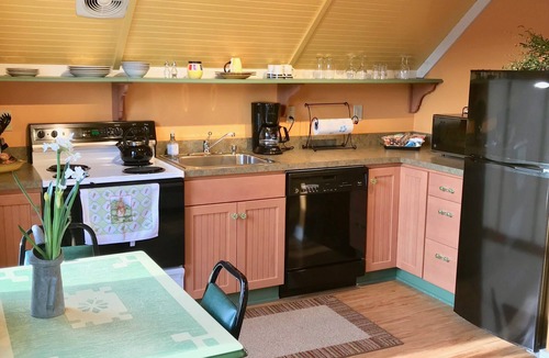Ellwood City Bed & Breakfast | Chapel Valley Estate bed & breakfast