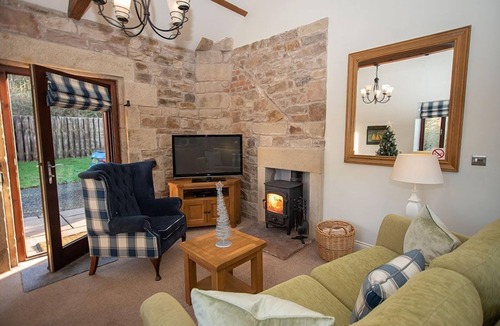 Castle Carrock Cottage | Characterful cottage for 2 with a hot tub and enclosed garden