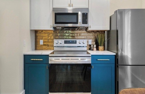 Charlevoix House | Charlevoix Charm: Boujee Downtown Bungalow