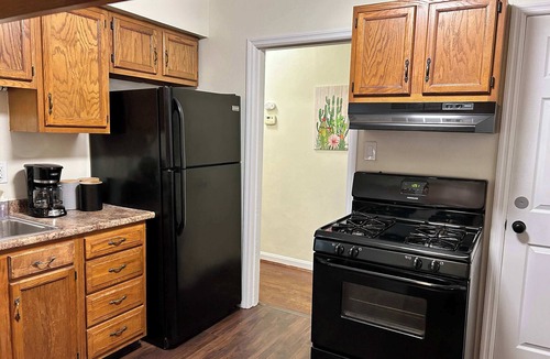 Roselawn Finance House | Charloe House: 2BR + Bonus Room, Near Cincinnati Attractions