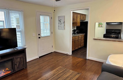 Roselawn Finance House | Charloe House: 2BR + Bonus Room, Near Cincinnati Attractions