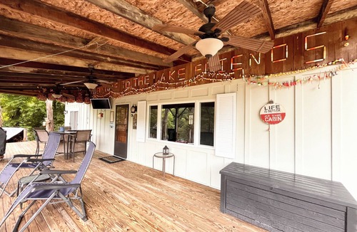 Foster Cottage | Charming 1-bdrm, lake cottage-close to the Arc Encounter